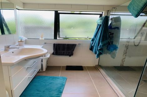 Photo of property in 159 Oraha Road, Kumeu, 0892