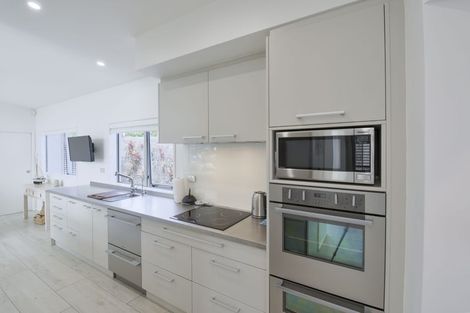 Photo of property in 870 Whangaparaoa Road, Manly, Whangaparaoa, 0930