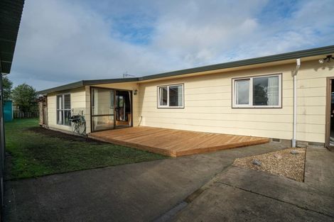 Photo of property in 12 East Belt, Rangiora, 7400