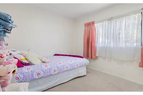 Photo of property in 10 Seaward Place, Wattle Downs, Auckland, 2103
