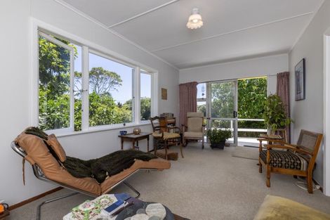 Photo of property in 90-92 Kiwi Road, Raumati Beach, Paraparaumu, 5032