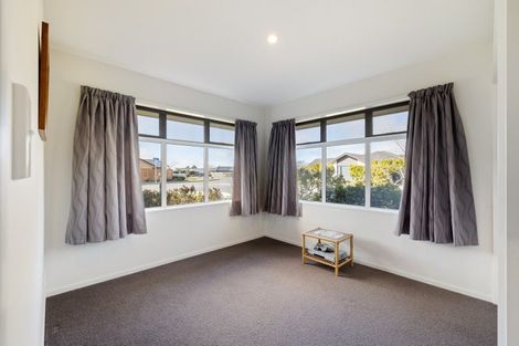 Photo of property in 13 Pemberton Drive, Amberley, 7410