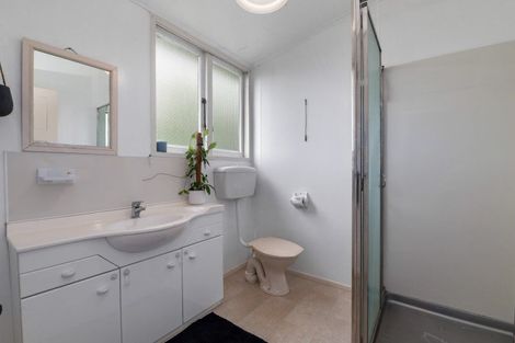 Photo of property in 40 Takinga Street, Mourea, Rotorua, 3074