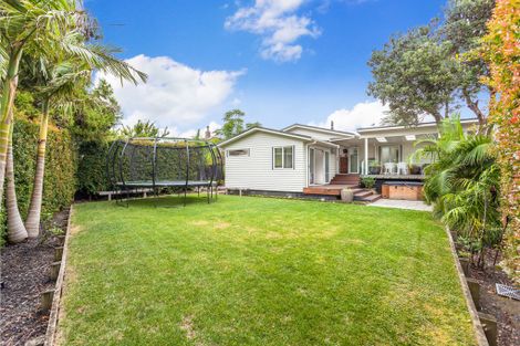 Photo of property in 23 Bodi Place, Te Atatu South, Auckland, 0610