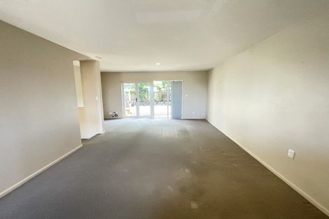 Photo of property in 11/57 Gladstone Road, Northcote, Auckland, 0627