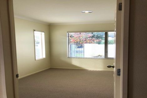 Photo of property in 61 Santa Ana Drive, Dannemora, Auckland, 2016