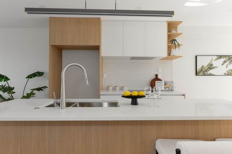 Photo of property in 2 Choice Avenue, Henderson, Auckland, 0612