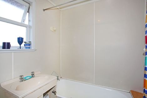 Photo of property in 33 Tairere Crescent, Rosehill, Papakura, 2113