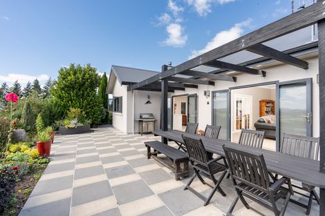 Photo of property in 138 Mckendry Road, Woodside, Outram, 9074