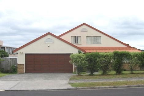Photo of property in 7 Stephanie Close, Glenfield, Auckland, 0629