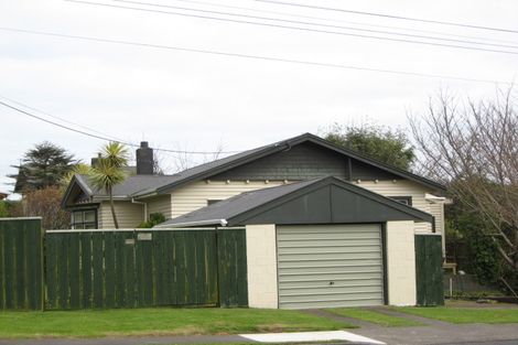 Photo of property in 20 Calvert Road, Moturoa, New Plymouth, 4310