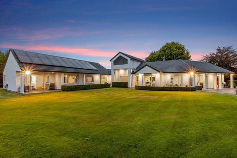 Photo of property in 52 Regent's Park Drive, Casebrook, Christchurch, 8051