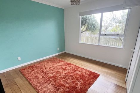 Photo of property in 136 Seaview Road, Westown, New Plymouth, 4310