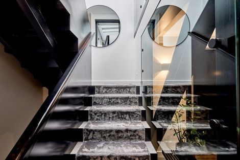 Photo of property in 5 Howard Road, Point Howard, Lower Hutt, 5013