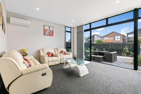 Photo of property in 5 Courage Road, Papakura, 2110