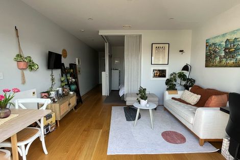 Photo of property in Frank Sargeson Apts, 6/74g Anzac Street, Takapuna, Auckland, 0622