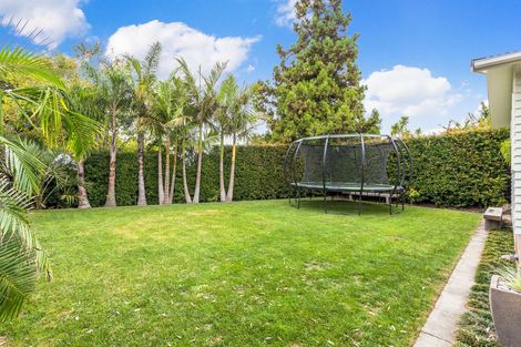 Photo of property in 23 Bodi Place, Te Atatu South, Auckland, 0610