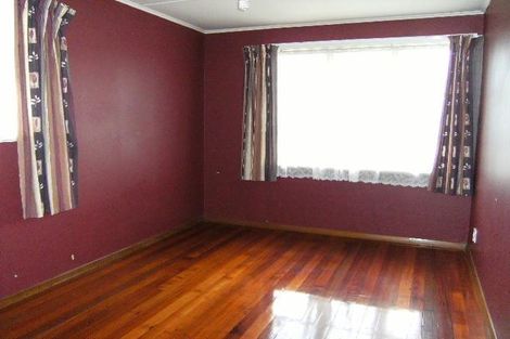 Photo of property in 16 Gilberthorpes Road, Islington, Christchurch, 8042