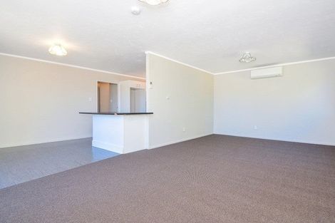 Photo of property in 19 Oaklands Grove, Clouston Park, Upper Hutt, 5018