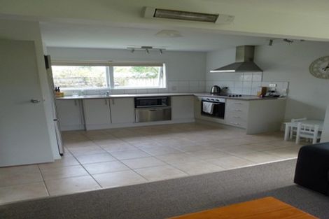 Photo of property in 21 Aurea Avenue, Pakuranga, Auckland, 2010