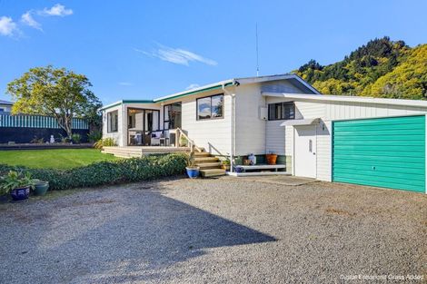 Photo of property in 47a Hampden Street, Picton, 7220