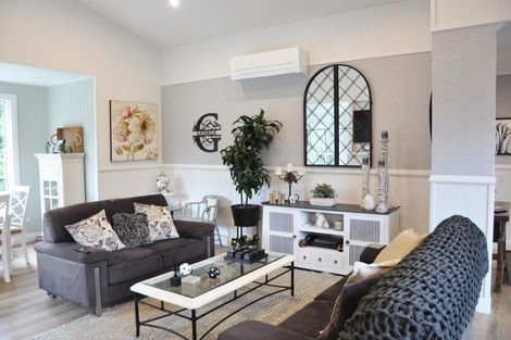 Photo of property in 55 Hauraki Road, Leigh, Warkworth, 0985