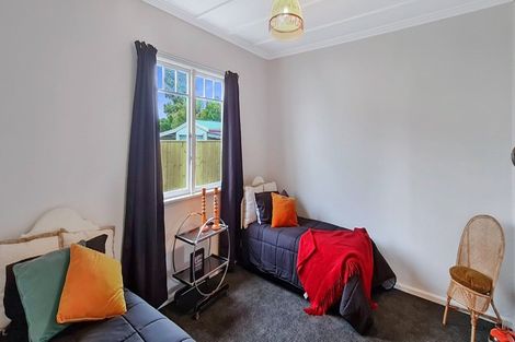 Photo of property in 23 Ross Street, Marton, 4710