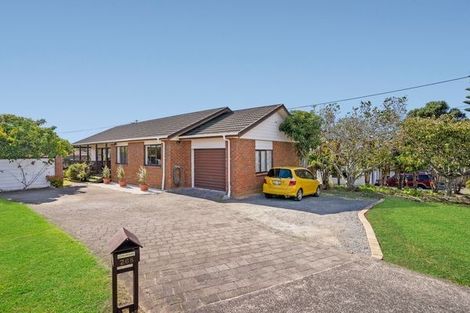 Photo of property in 268 Royal Road, Massey, Auckland, 0614