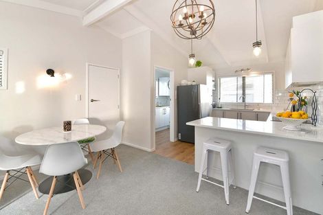 Photo of property in 19b Albatross Road, Red Beach, 0932