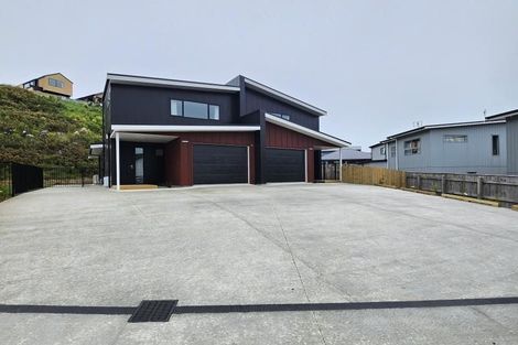 Photo of property in 30a Ken Douglas Drive, Aotea, Porirua, 5024
