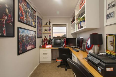 Photo of property in 5 Vela Place, Clarks Beach, 2122