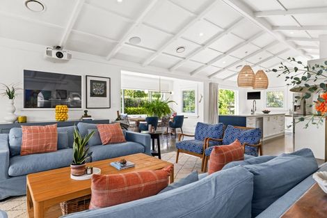 Photo of property in 18a Reynolds Road, Havelock North, 4130