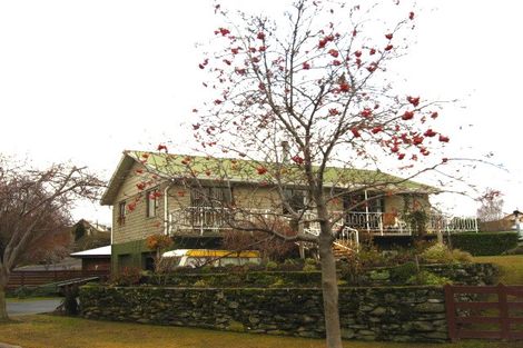 Photo of property in 12 Hood Crescent, Arrowtown, 9302