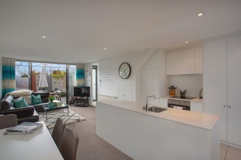 Photo of property in 3/20 North Avon Road, Richmond, Christchurch, 8013