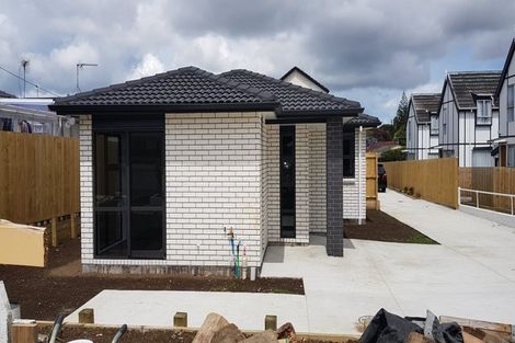 Photo of property in 71 Kenderdine Road, Papatoetoe, Auckland, 2025