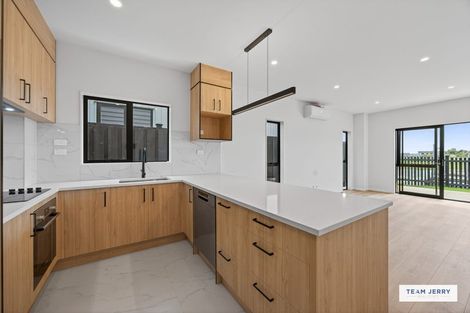 Photo of property in 49 Auranga Drive, Karaka, Papakura, 2113