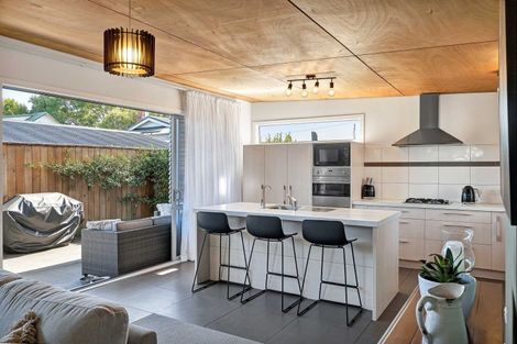 Photo of property in 14a Arawa Street, Welbourn, New Plymouth, 4312