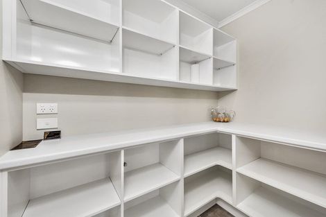 Photo of property in 12 Chalgrove Road, Huntington, Hamilton, 3210