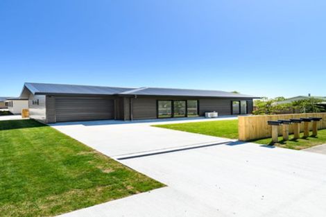 Photo of property in 68b Hedges Street, Sanson, 4817