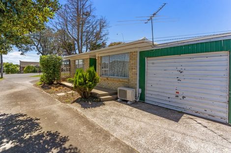 Photo of property in 1/4046 Great North Road, Glen Eden, Auckland, 0602