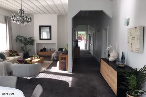 Photo of property in 34 Sentinel Road, Herne Bay, Auckland, 1011