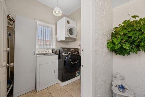 Photo of property in 405 Willowpark Road South, Akina, Hastings, 4122