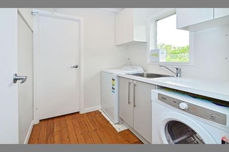 Photo of property in 6 Gills Avenue, Papakura, 2110