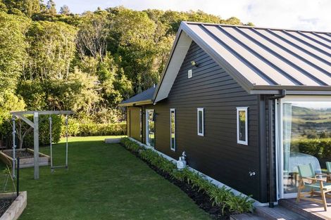 Photo of property in 15 Ngapera Way, Omori, Turangi, 3381