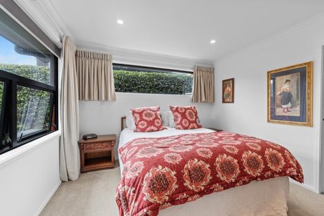 Photo of property in 32 Whiteley Street, Moturoa, New Plymouth, 4310