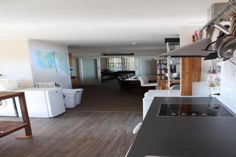 Photo of property in 3a Deuxberry Avenue, Northcote, Auckland, 0627