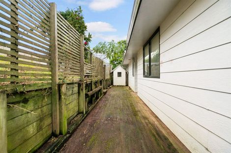 Photo of property in 46 Maywood Crescent, Glen Eden, Auckland, 0602