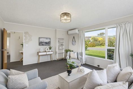 Photo of property in 5 Arlington Avenue, Waikanae, 5036