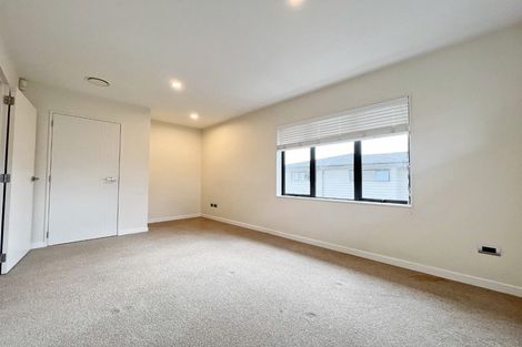 Photo of property in 115e Sturges Road, Henderson, Auckland, 0612