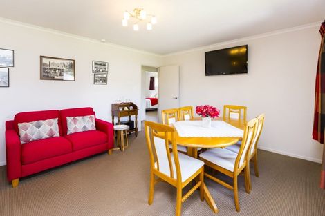 Photo of property in 34 Sunstone Crescent, Brown Owl, Upper Hutt, 5018